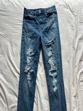 American Eagle Curvy Super High Rise Ripped Jeggings 4 Short